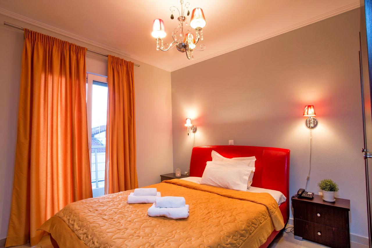 Golden Suites Ofrínion Esterno foto