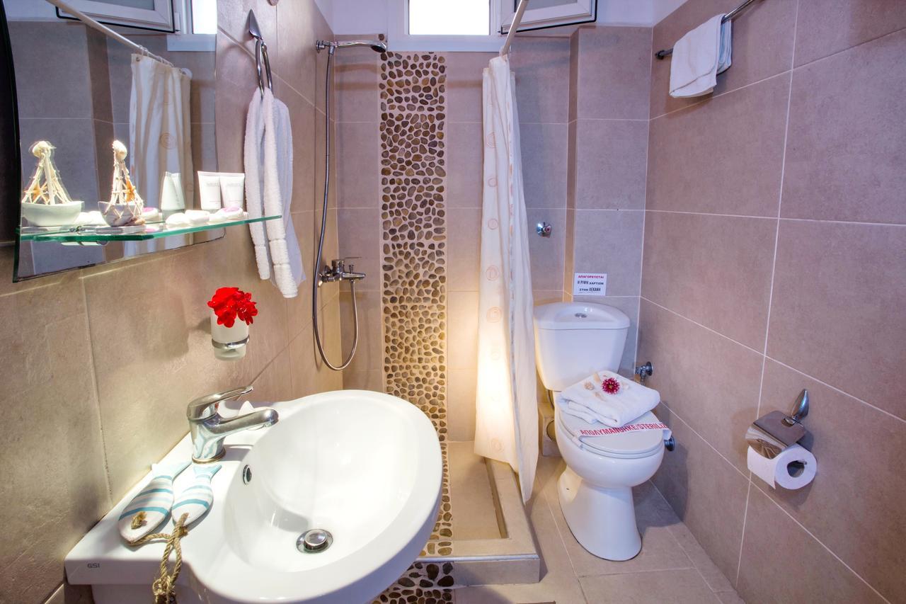 Golden Suites Ofrínion Esterno foto